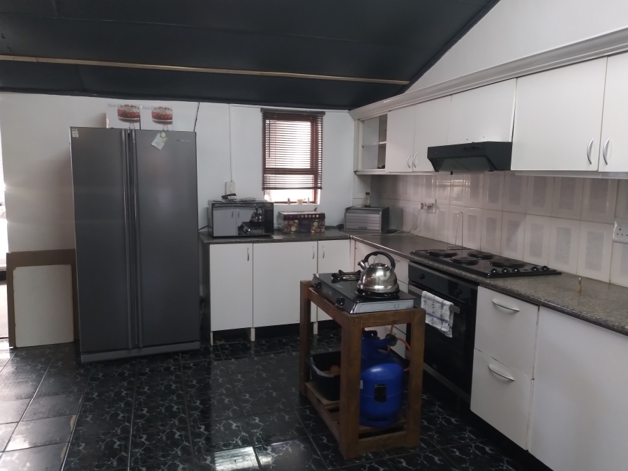 2 Bedroom Property for Sale in Valhalla Park Western Cape